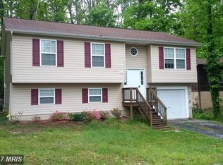 1060 Rimrock Rd, Lusby, MD 20657