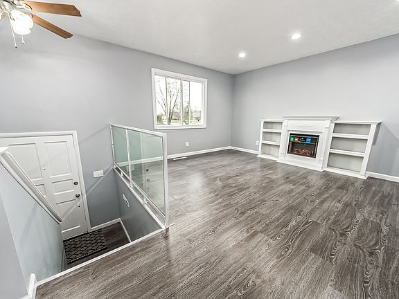 4th image of 3545 Dahlgreen Dr