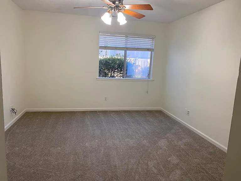 401 Battery Ln #401 — Photo 13