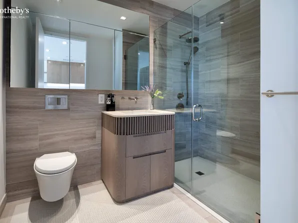 550 Metropolitan Avenue image 8 of 10