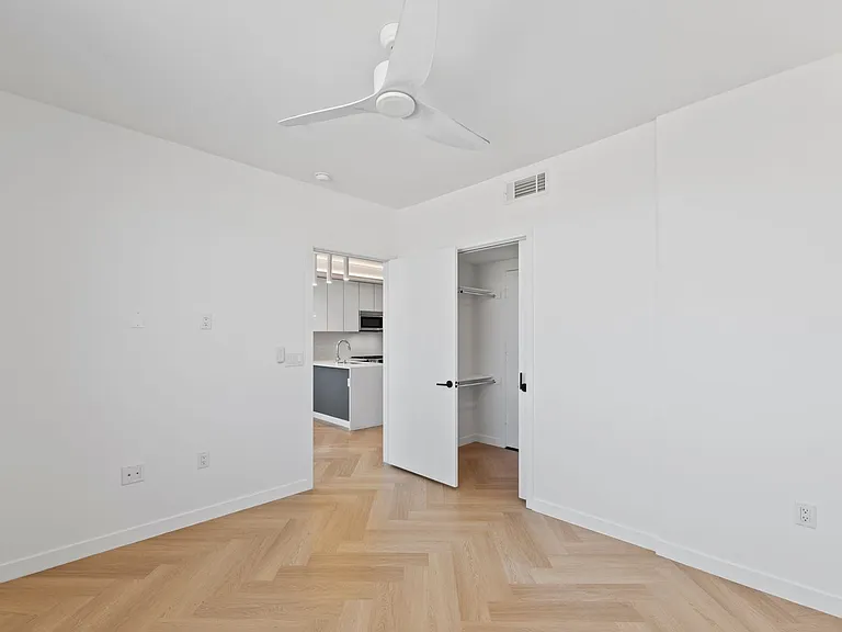 TALA Residences at Gillis House — Photo 22