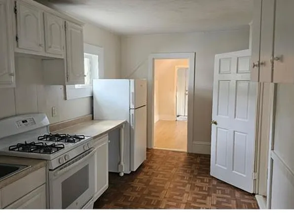 354 Ash St #2, Brockton, MA 02301