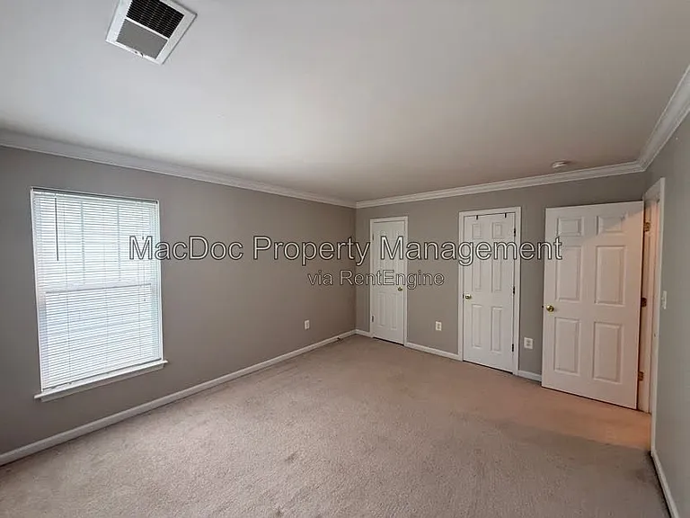 1404 Graham Dr — Photo 61