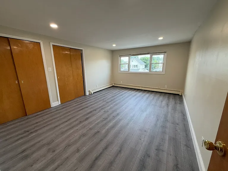 614 6th Ave #2 — Photo 5