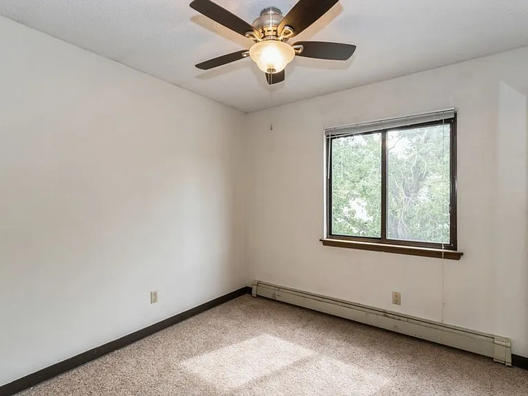 434 S Johnson St — Photo 24