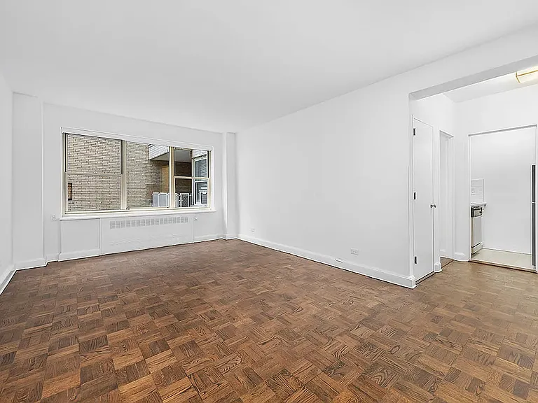 40 Park Ave #3K — Photo 1