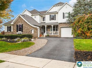 2800 Meadow Lane Dr, Easton, PA 18040