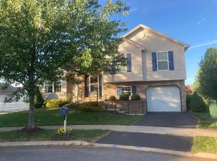 670 Hawknest Ct, State College, PA 16801