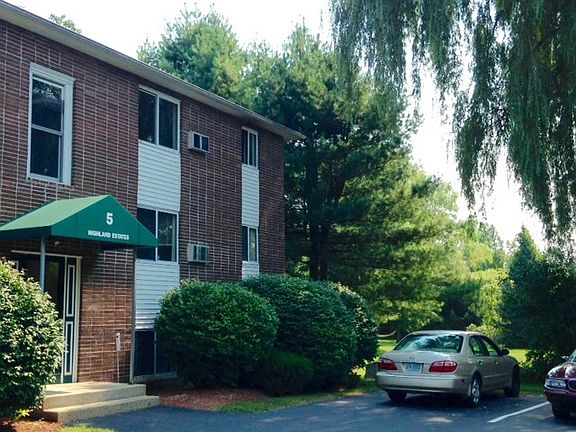3rd image of 93 West St APT 43