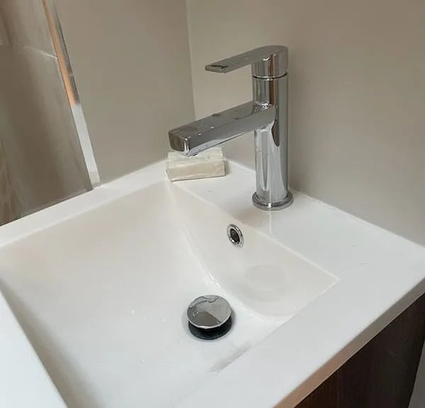 559A Mount Pleasant Rd — Photo 8