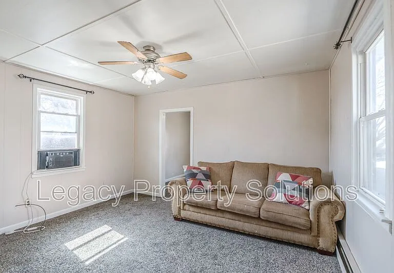 505 S 10th St #1/2 — Photo 9