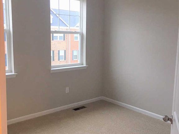3rd image of 15613 Sunningdale Pl