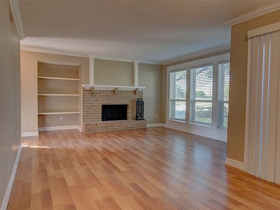 3rd image of 1516 Bay Area Blvd APT A1