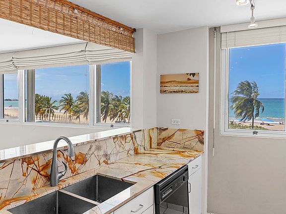 5th image of 5245 Avenue Isla Verde #202