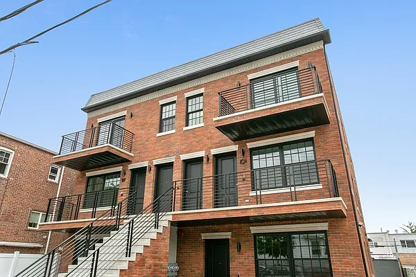 Sold by Jabour Realty Company | media 2