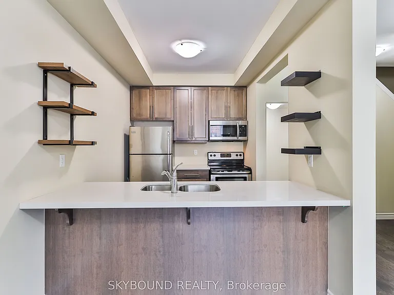 2 Egleston Ln — Photo 13