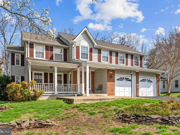 13224 Coralberry Dr, Fairfax, VA 22033