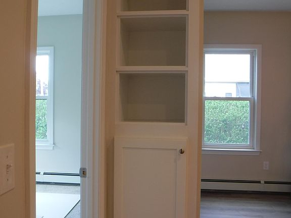 5th image of 45 Wall St #1