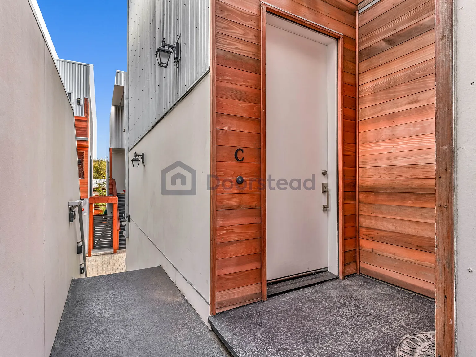2 bed, 2.5 bath, 1100 sqft, $3,700 — Photo 4