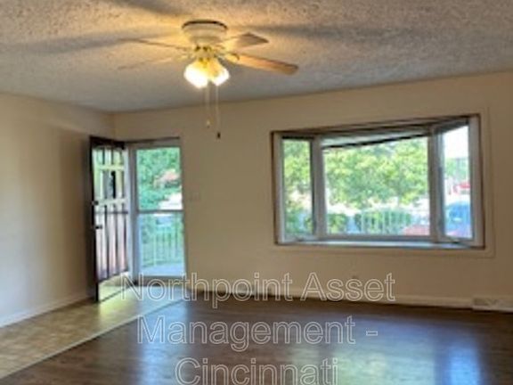 5th image of 1304 Orchard St