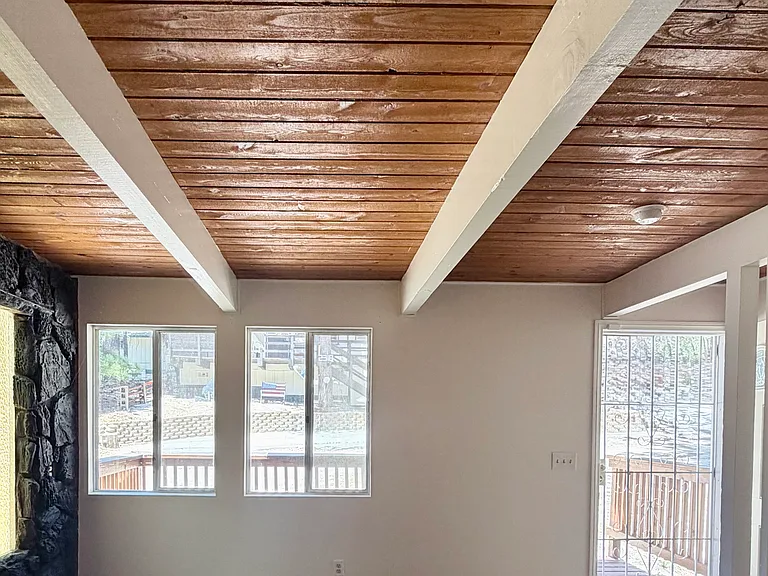 2317 Eagle Ln — Photo 4