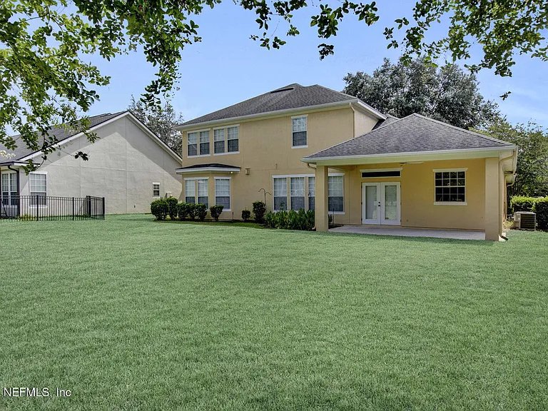 1761 Highland View Dr — Photo 27