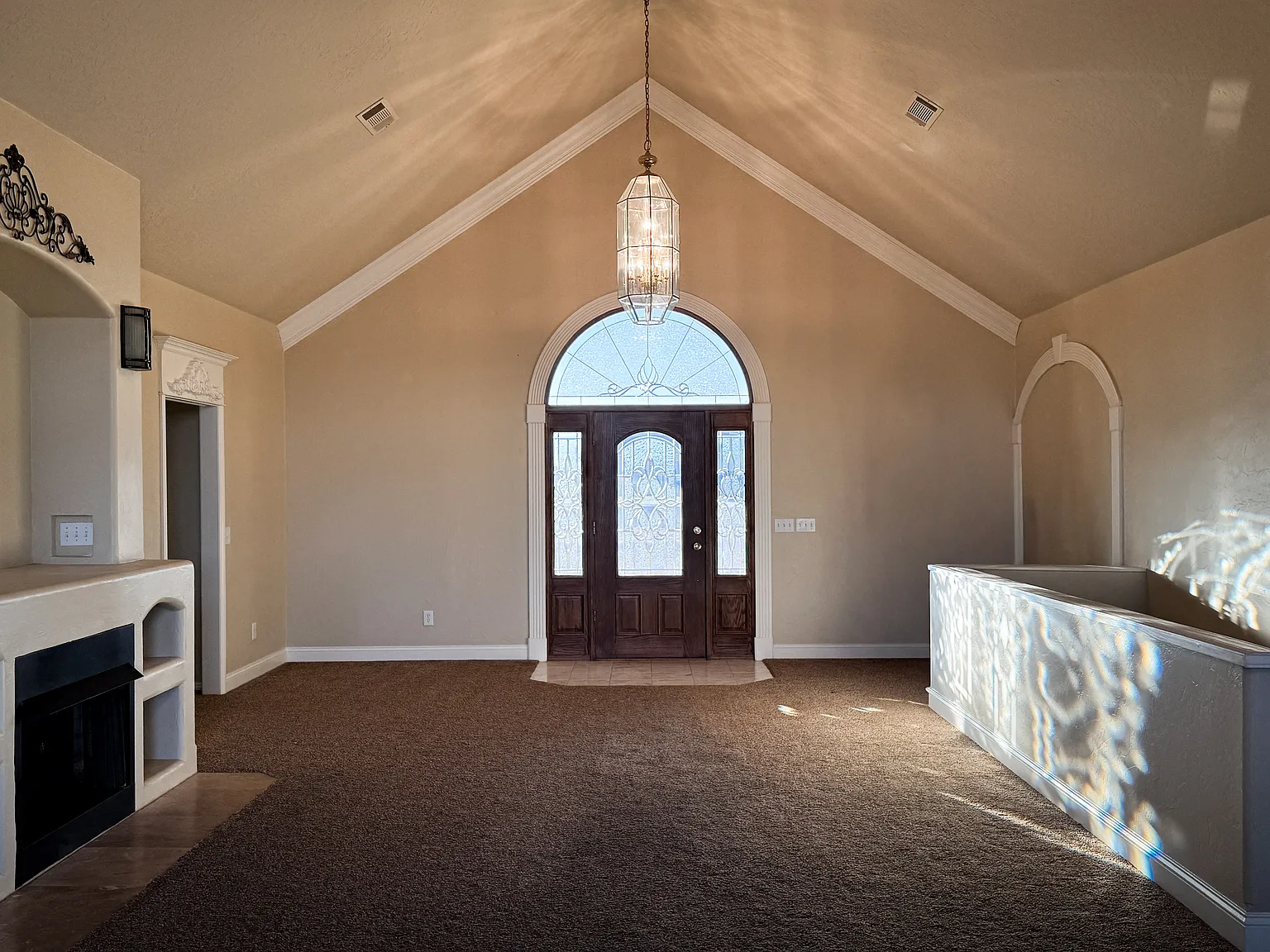 315 W Wild Horse — Photo 4