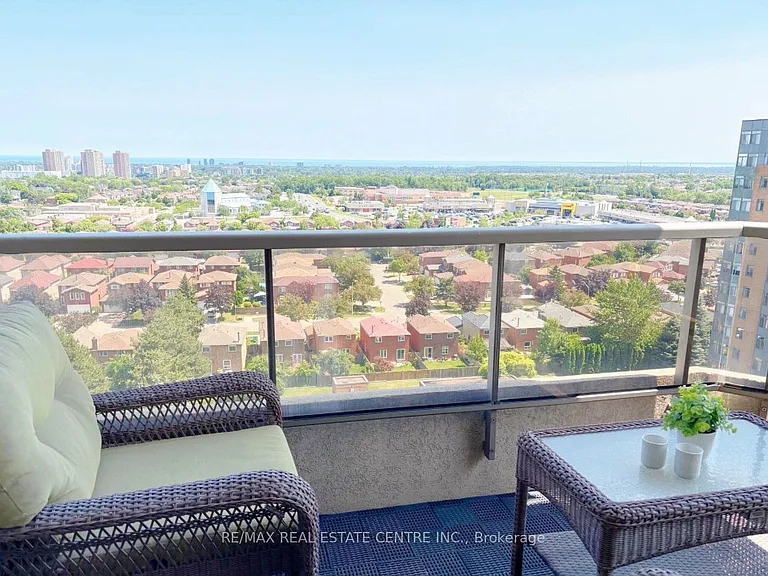 3880 Duke Of York Blvd #1415 — Photo 12