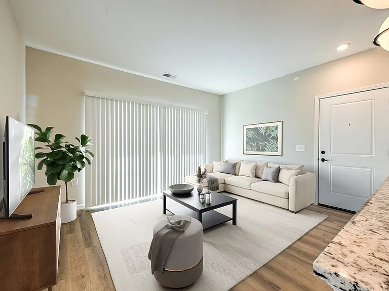 Fairmont Apartments — Photo 3