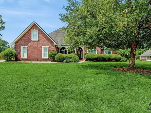 405 Redding Dr, Kathleen, GA 31047
