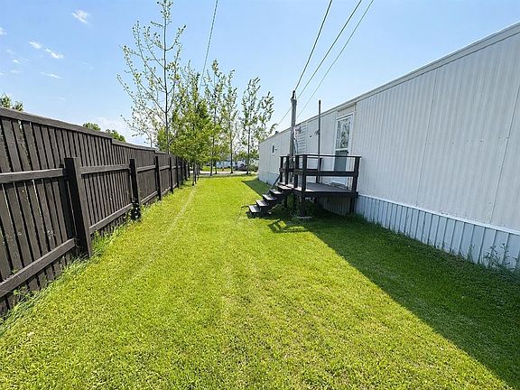 4th image of 1 Robinson Avenue