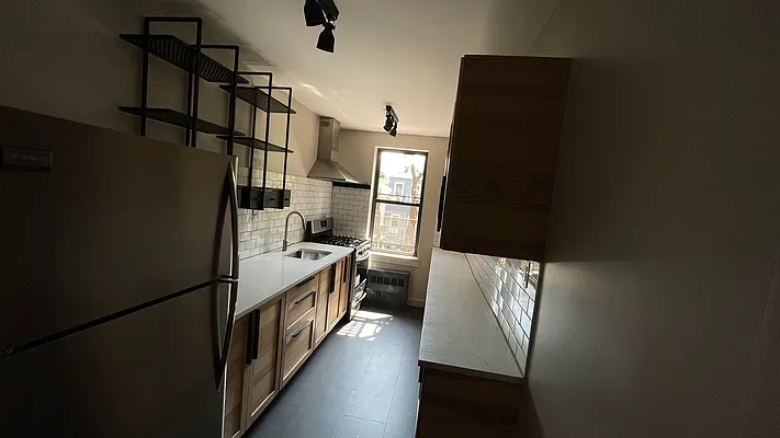 Rented by City Scapes Realty Inc. | media 8