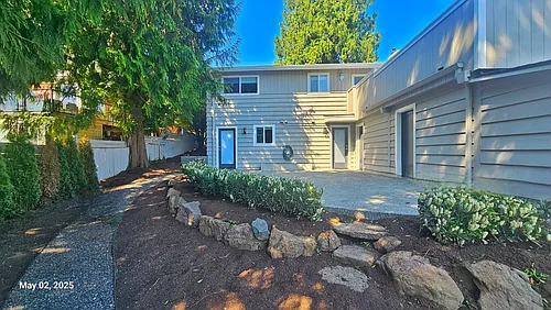 7354 34th Ave NE #B Photo 1