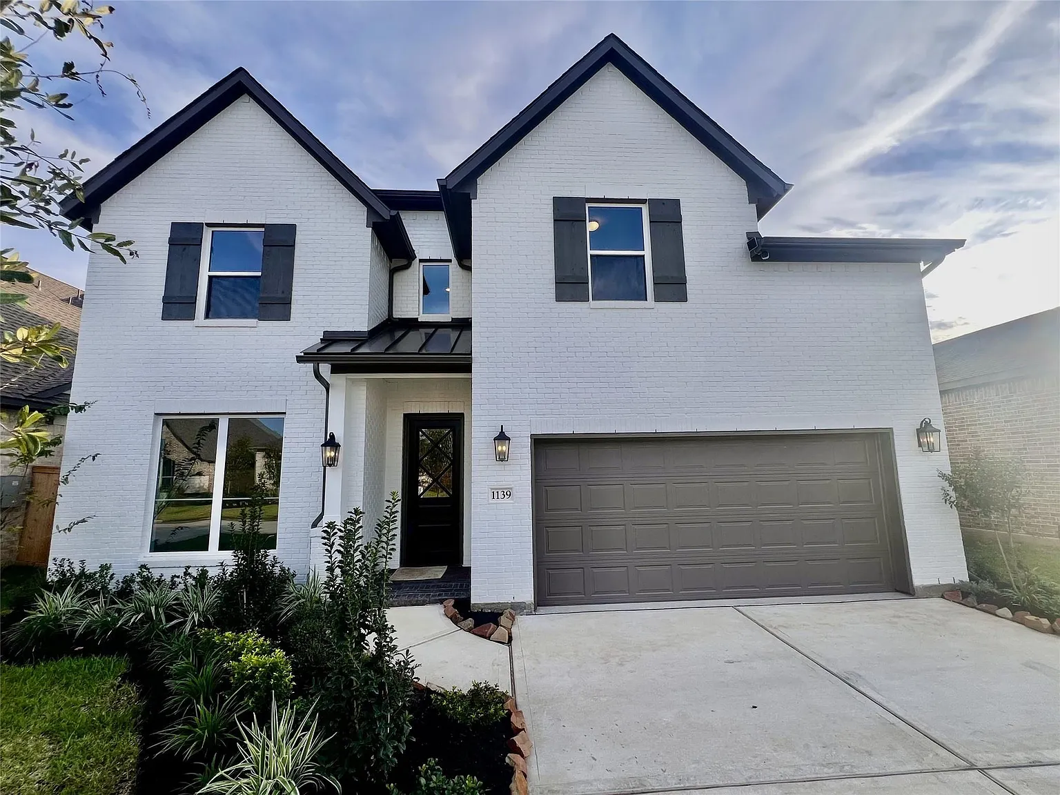 4 bed, 3.5 bath, 3405 sqft, $3,400 — Photo 2