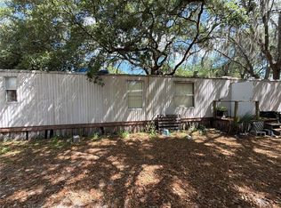 112 Ivanhoe Dr, Satsuma, FL 32189
