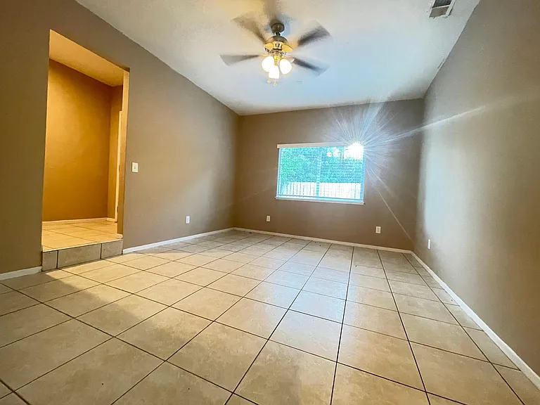 5020 E Eight Mile Rd — Photo 19