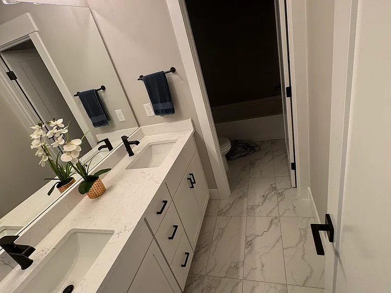 7536 S 130th Pl — Photo 1