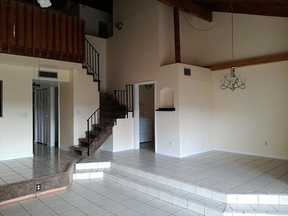 4th image of 1861 SW 81st Ave