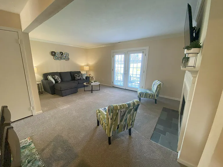Townhome 220 Living Room