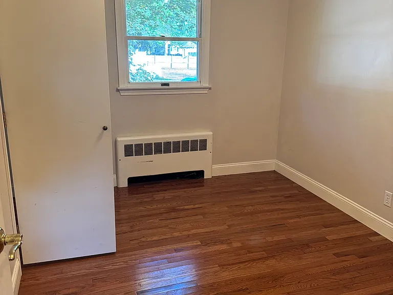 16 Saran Ave #1 — Photo 9