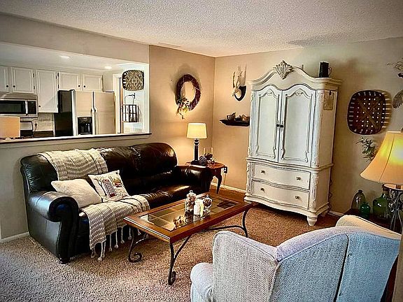 4th image of 2070 S Hannibal Way APT C