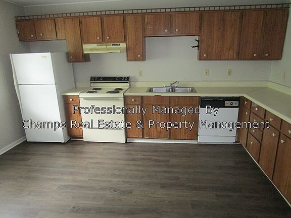 4th image of 204 Cantal Dr APT B
