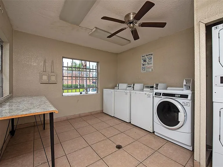 1432 Holden Ave #C-6 — Photo 11