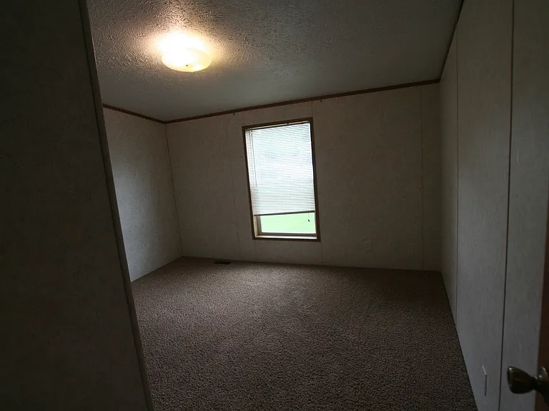 2709 Crab Tree St — Photo 14