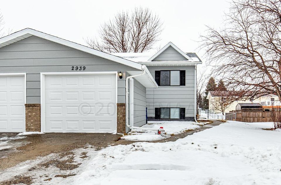 1st image of 2939 Heatherwood Cir S