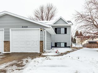 2939 Heatherwood Cir S, Moorhead, MN 56560
