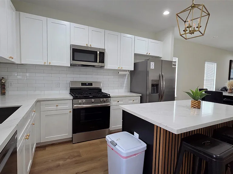 8113 Miley St #B — Photo 9