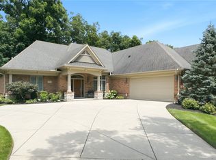 3896 Northfield Dr, Bellbrook, OH 45305