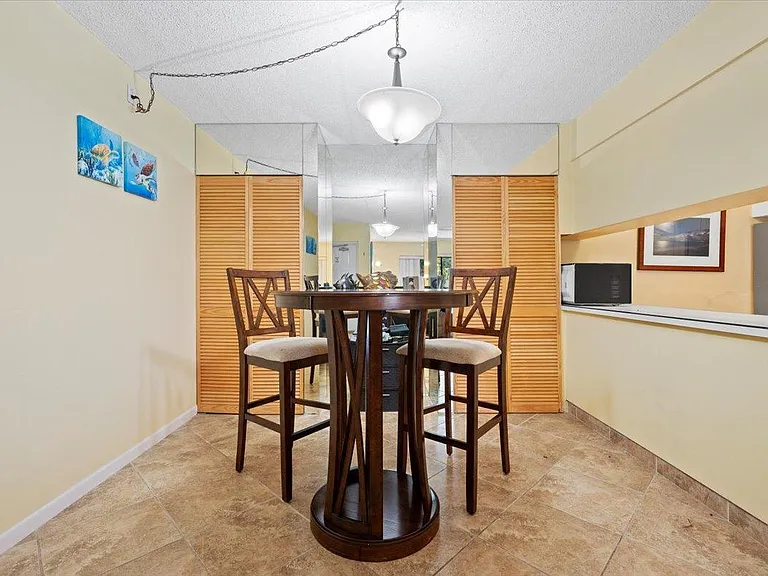 1014 Green Pine Blvd #H1 — Photo 1