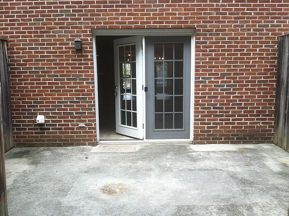 5th image of 3640 Taliluna Ave